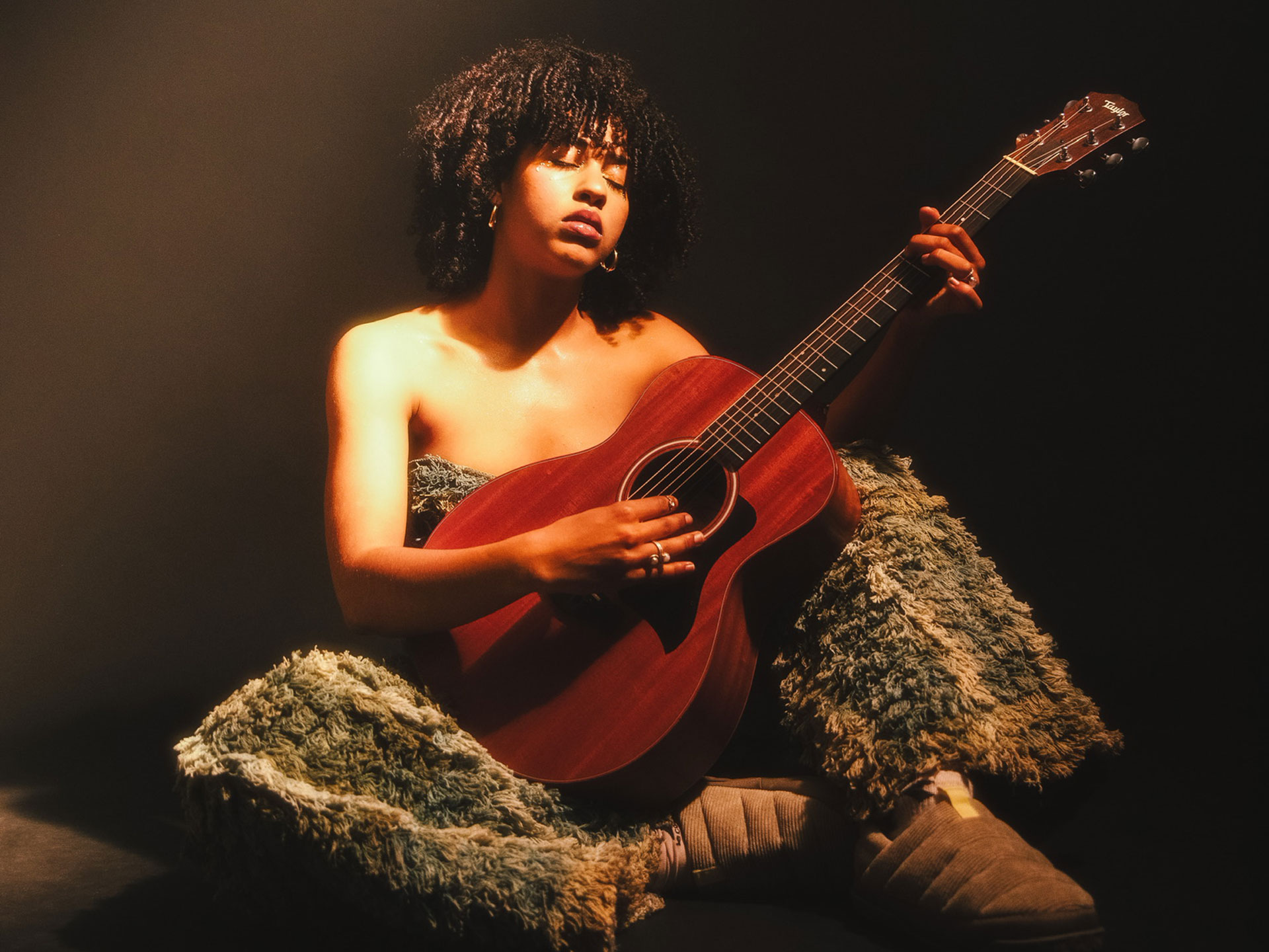 Dinaa-©Fiona-Bazze